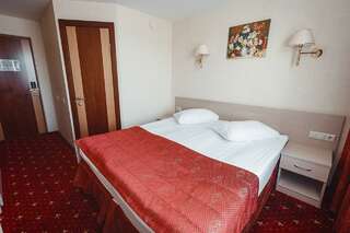 Гостиница Амакс Полярная Звезда Новый Уренгой Номер стандарт с 1 двуспальной кроватью-4