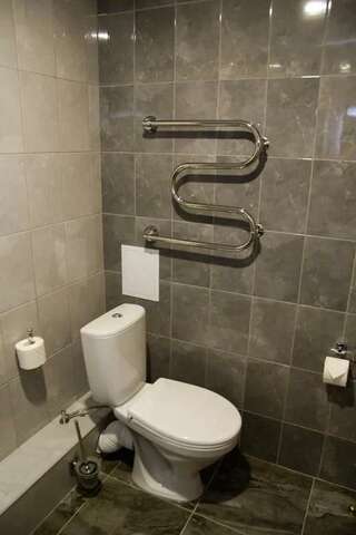 Гостиница Амакс Полярная Звезда Новый Уренгой Номер эконом с 2 односпальными кроватями-6