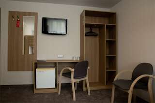 Гостиница Амакс Полярная Звезда Новый Уренгой 4-местный номер эконом-2