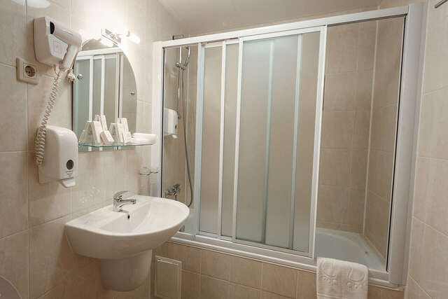 Гостиница Амакс Полярная Звезда Новый Уренгой-140